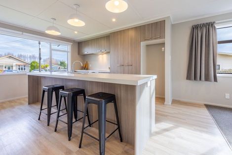 Photo of property in 6 Woburn Street, Waipukurau, 4200