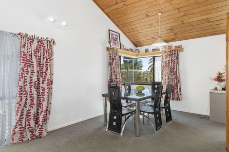 Photo of property in 7b Lyn Grove, Papamoa Beach, Papamoa, 3118