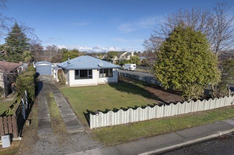 Photo of property in 12 Sutherland Street, Te Anau, 9600