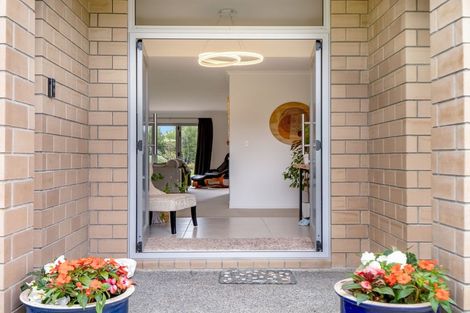 Photo of property in 9 Riverside Way, Amberley, 7410