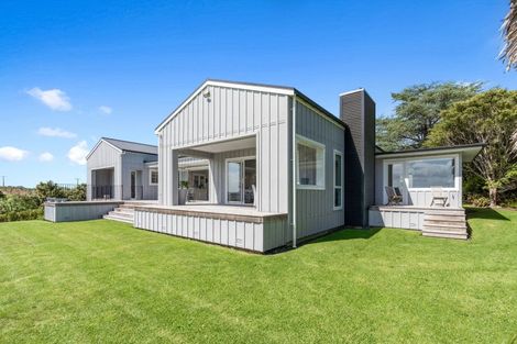 Photo of property in 201 Takatu Road, Tawharanui Peninsula, Warkworth, 0986