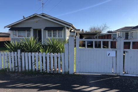 Photo of property in 78 Forest Lake Road, Forest Lake, Hamilton, 3200