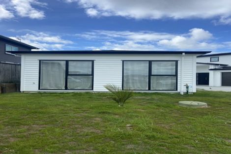 Photo of property in 9 Gemscott Crescent, Huapai, Kumeu, 0810