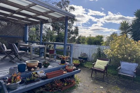 Photo of property in 2/141 Carnoustie Drive, Wattle Downs, Auckland, 2103