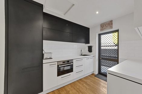 Photo of property in 14 Creese Place, Redwood, Christchurch, 8051