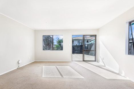 Photo of property in 2b Kintara Drive, Massey, Auckland, 0614