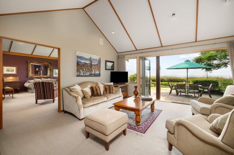 Photo of property in 345 Waitaha Road South, Welcome Bay, Tauranga, 3175