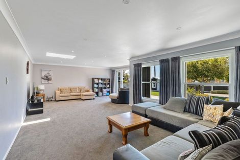 Photo of property in 10a Crownhill Street, Spotswood, New Plymouth, 4310