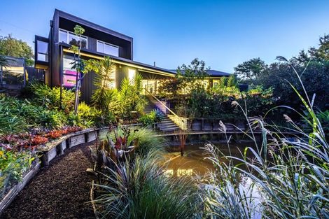 Photo of property in 118 Ngarara Road, Waikanae, 5036