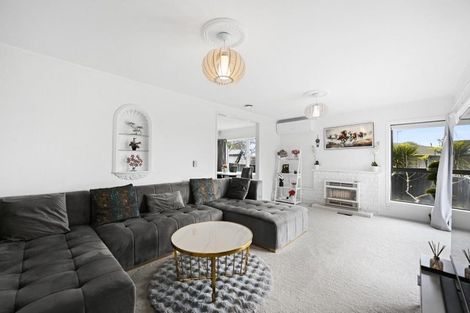 Photo of property in 59 Resthill Crescent, Glenview, Hamilton, 3206
