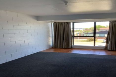 Photo of property in 2/86 Picton Avenue, Riccarton, Christchurch, 8011