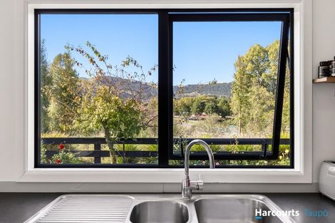 Photo of property in 92 Lisland Drive, Kinloch, Taupo, 3377