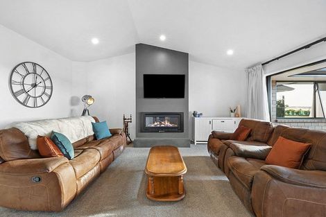 Photo of property in 132 Henwood Road, Paraite, New Plymouth, 4372