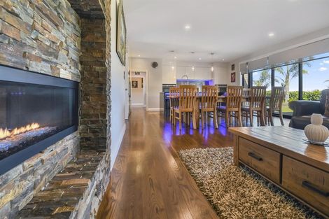 Photo of property in 21 Imperial Place, Flat Bush, Auckland, 2019