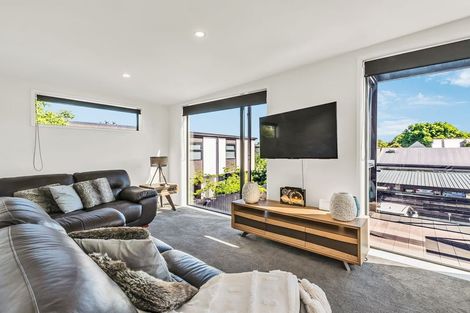 Photo of property in 4/275 Kilmore Street, Christchurch Central, Christchurch, 8011