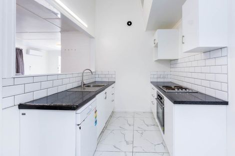 Photo of property in 35 Hanson Grove, Stokes Valley, Lower Hutt, 5019