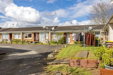 Photo of property in 28 Landscape Road, Papatoetoe, Auckland, 2025