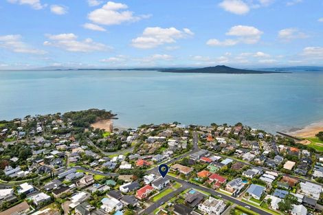 Photo of property in 1/3 Katui Street, Castor Bay, Auckland, 0620