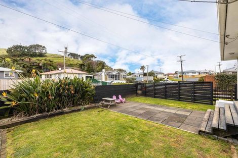 Photo of property in 6 Belair Avenue, Blagdon, New Plymouth, 4310