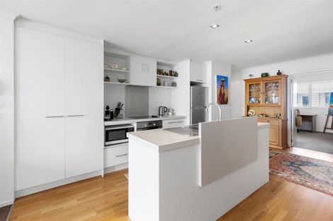 Photo of property in 310/332 Maunganui Road, Mount Maunganui, 3116