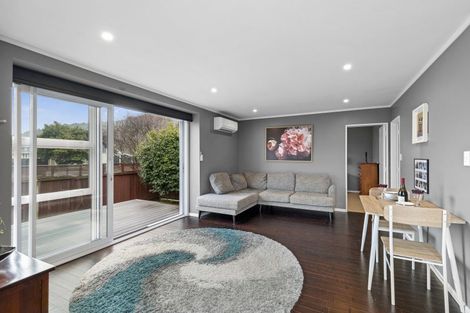 Photo of property in 1 Harvard Grove, Totara Park, Upper Hutt, 5018