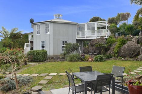 Photo of property in 2 Kaiwaka Road, Onerahi, Whangarei, 0110