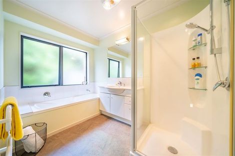 Photo of property in 2 Cosgrove Rise, Riverstone Terraces, Upper Hutt, 5018