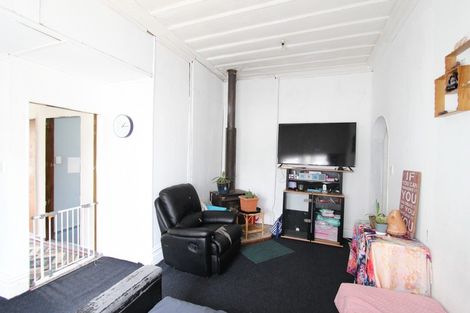 Photo of property in 25 Arthur Street, Pahiatua, 4910