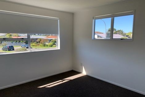 Photo of property in 18 Culzean Grove, Bell Block, New Plymouth, 4312