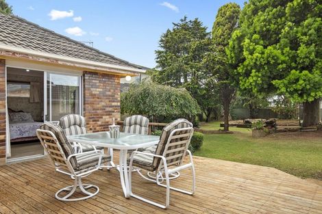 Photo of property in 9 Bunnythorpe Road, Papakura, 2110