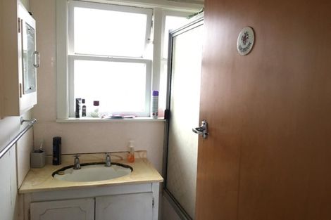 Photo of property in 2/7 Great South Road, Manurewa, Auckland, 2102