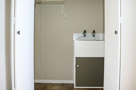 Photo of property in 6 Kiwi Court, Roslyn, Palmerston North, 4414