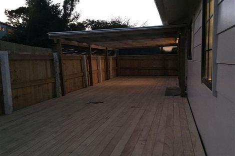 Photo of property in 90 Oaktree Avenue, Browns Bay, Auckland, 0630