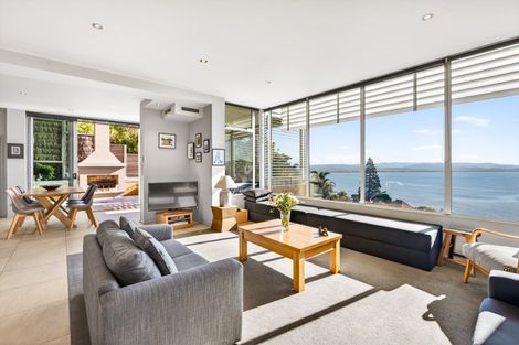 Photo of property in 2/23 Seapoint Road, Bluff Hill, Napier, 4110