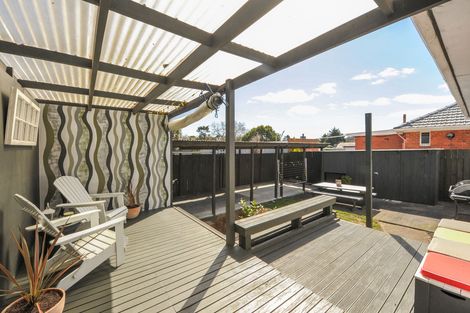 Photo of property in 1/15 Rosier Road, Glen Eden, Auckland, 0602
