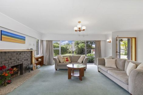 Photo of property in 39 Harbour View Road, Point Wells, 0986