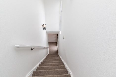 Photo of property in 30 Collins Avenue, Tawa, Wellington, 5028