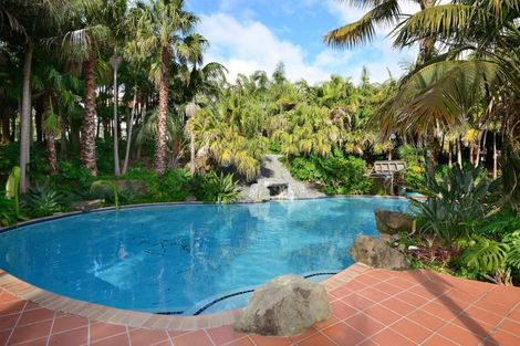Photo of property in Santa Rosa, 2/340 Gulf Harbour Drive, Gulf Harbour, Whangaparaoa, 0930