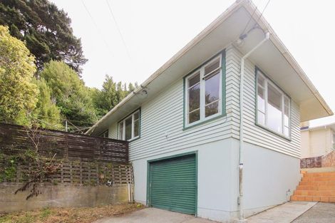 Photo of property in 28 Arapiko Street, Johnsonville, Wellington, 6037