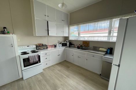 Photo of property in 27/27a Swansea Road, Stratford, 4332