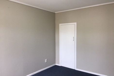 Photo of property in 47 Fairdene Avenue, Henderson, Auckland, 0610