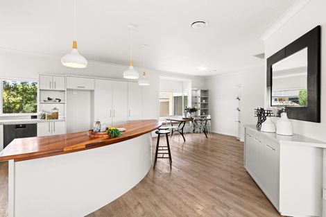 Photo of property in 6 Scott Place, Havelock North, 4130