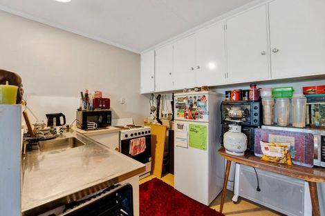 Photo of property in 2 Tawa Street, Gonville, Whanganui, 4501
