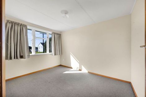 Photo of property in 63 Cook Street, Marfell, New Plymouth, 4310
