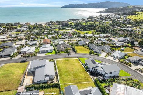 Photo of property in 12 Christine Drive, Coopers Beach, 0420