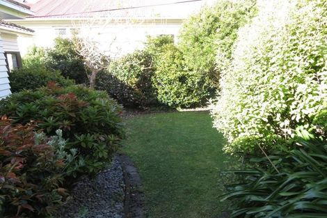 Photo of property in 15 Ranui Crescent, Khandallah, Wellington, 6035