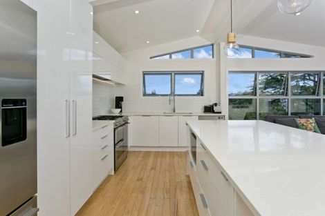 Photo of property in 63 Sycamore Drive, Sunnynook, Auckland, 0620
