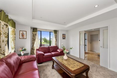 Photo of property in 35 Heathfield Avenue, Huntington, Hamilton, 3210