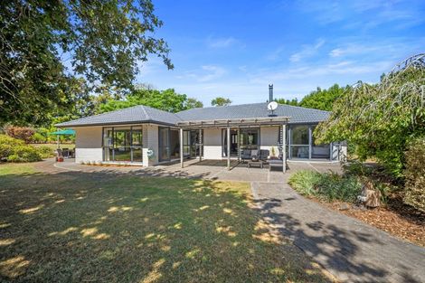 Photo of property in 230 Taupaki Road, Taupaki, Henderson, 0782