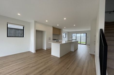 Photo of property in 6 Viridian Avenue, Rosehill, 2113